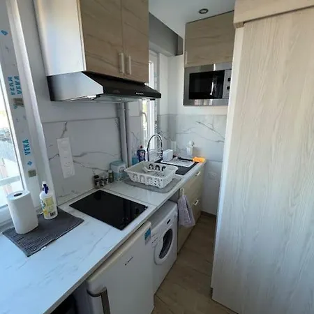 Apartment Super Studio En Face De La Gare De *