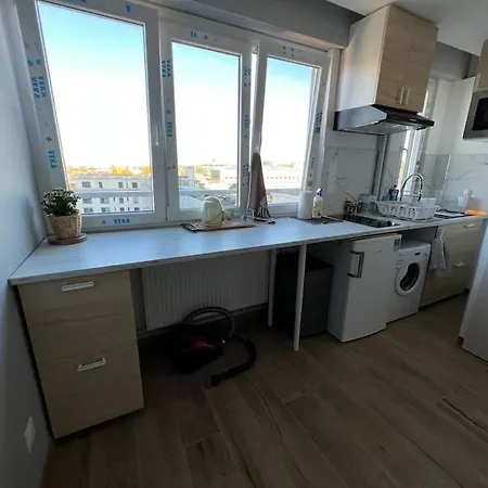 Apartment Super Studio En Face De La Gare De